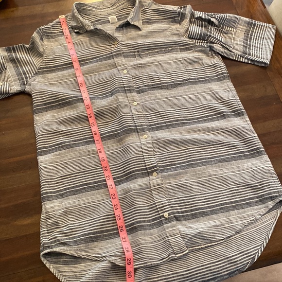 Gap Weekend Tunic Shirt. Classic black and white. Size Petite Large - Picture 2 of 5